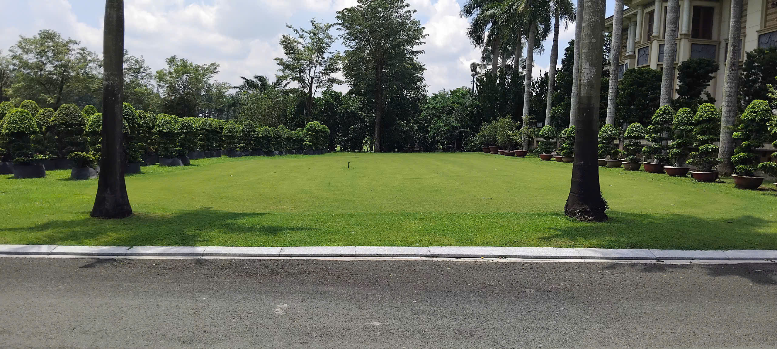 Bán đất Sân Golf Long Thành, Đồng Nai. DT: 1650m2. Giá: 29,7 tỷ (18 Triệu/m2)  